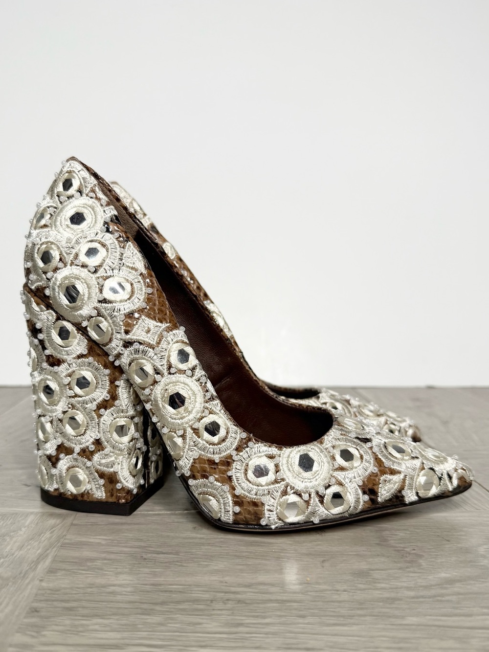 Tory Burch Francesca Pointy Toe Pump 5 1/2 M